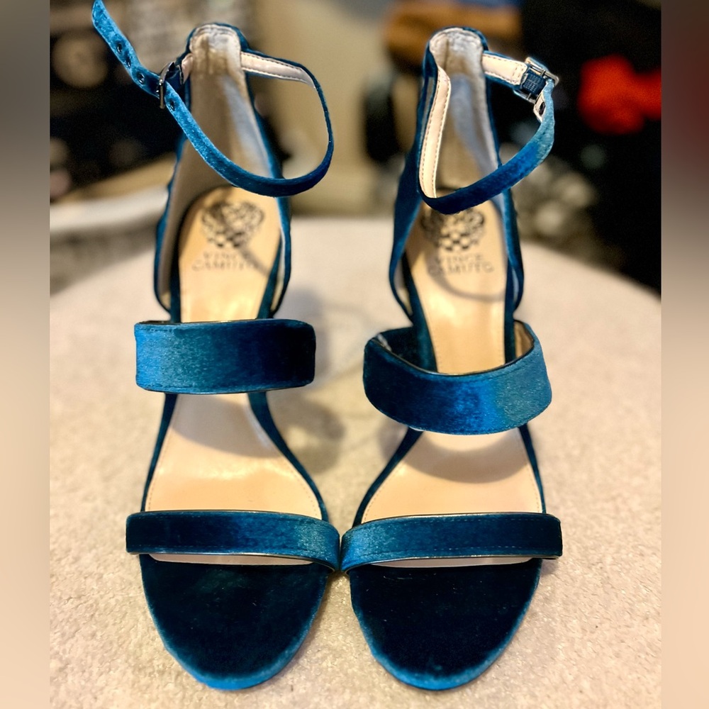 Vince Camuto Velvet Turquoise Heels